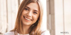 Female model for wisdom teeth removal